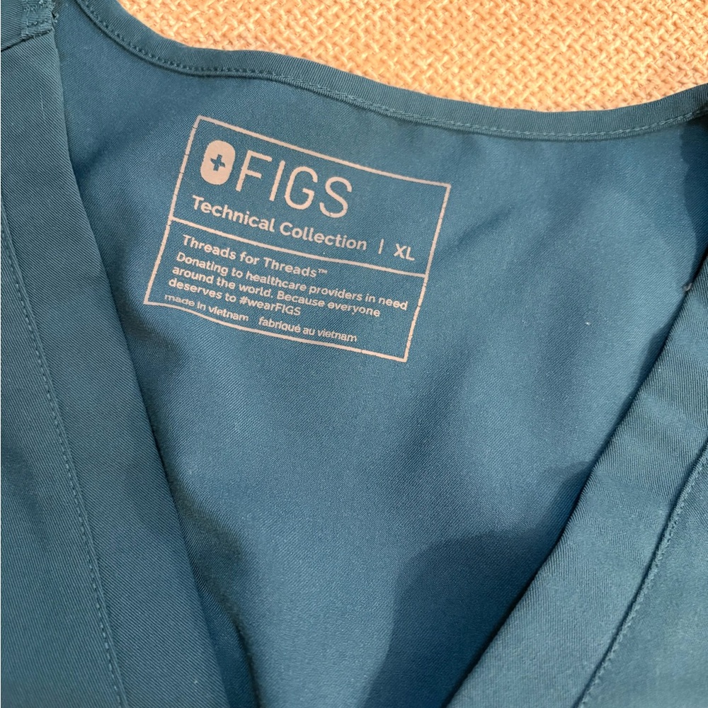 Figs Teal V-Neck Scrub Top